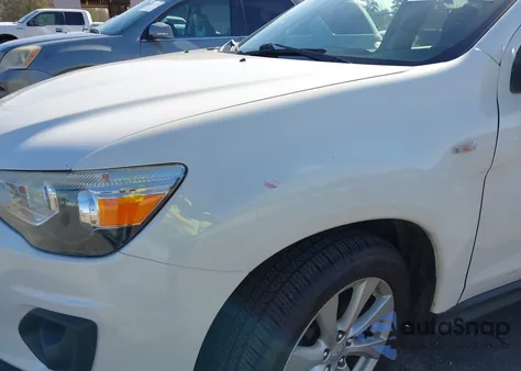 2014 Mitsubishi Outlander Sport Es z USA, uszkodzony, nr VIN 4A4AP3AU6EE013602